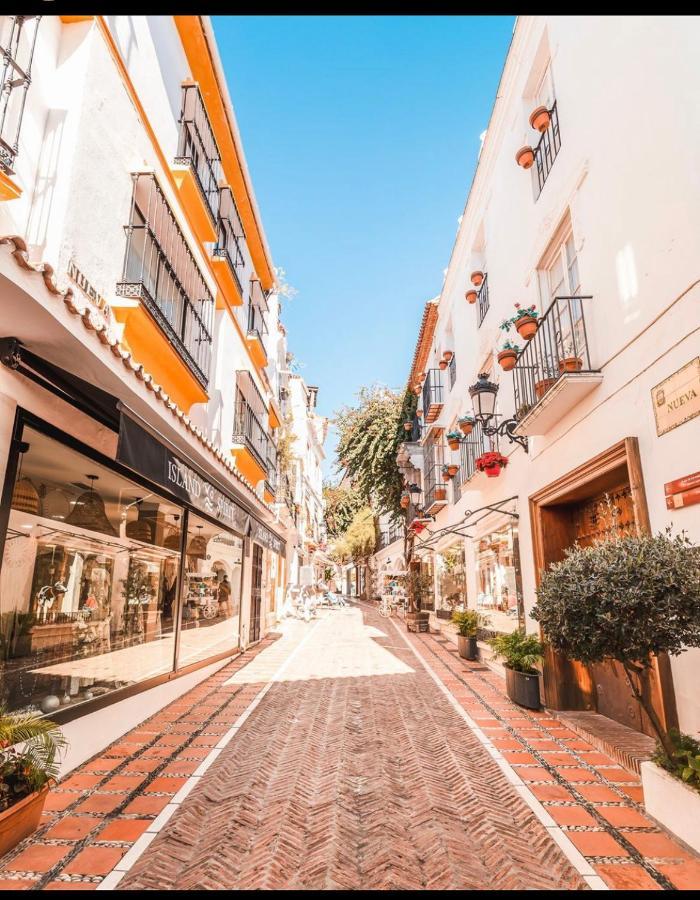 Apartamento Plaza De Los Naranjos Marbella Exterior photo