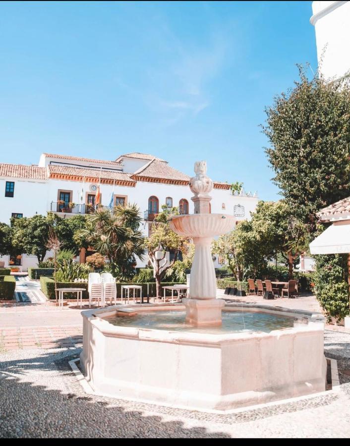 Apartamento Plaza De Los Naranjos Marbella Exterior photo